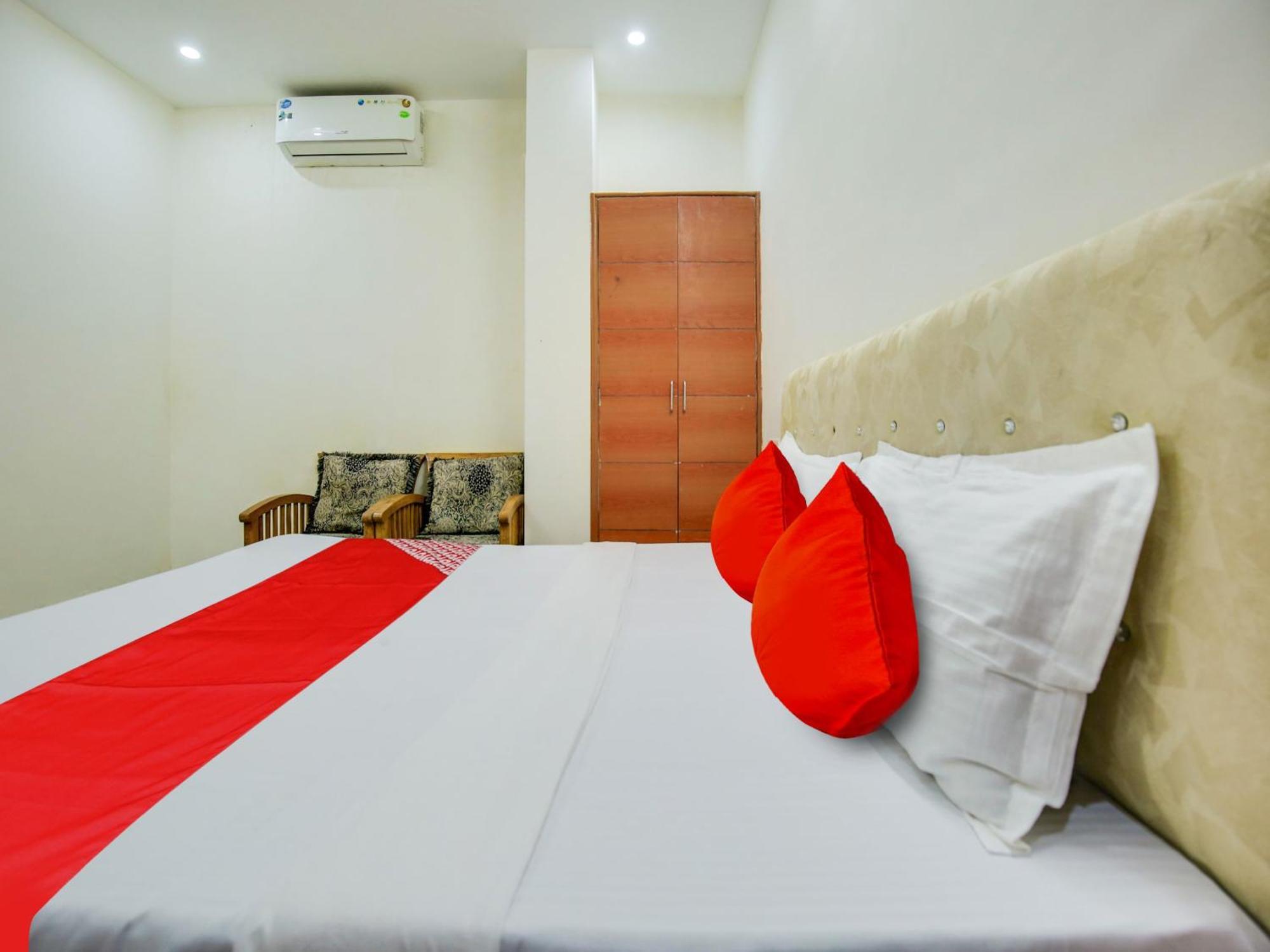 Hotel O Platinum Inn Nayagaon Exterior foto