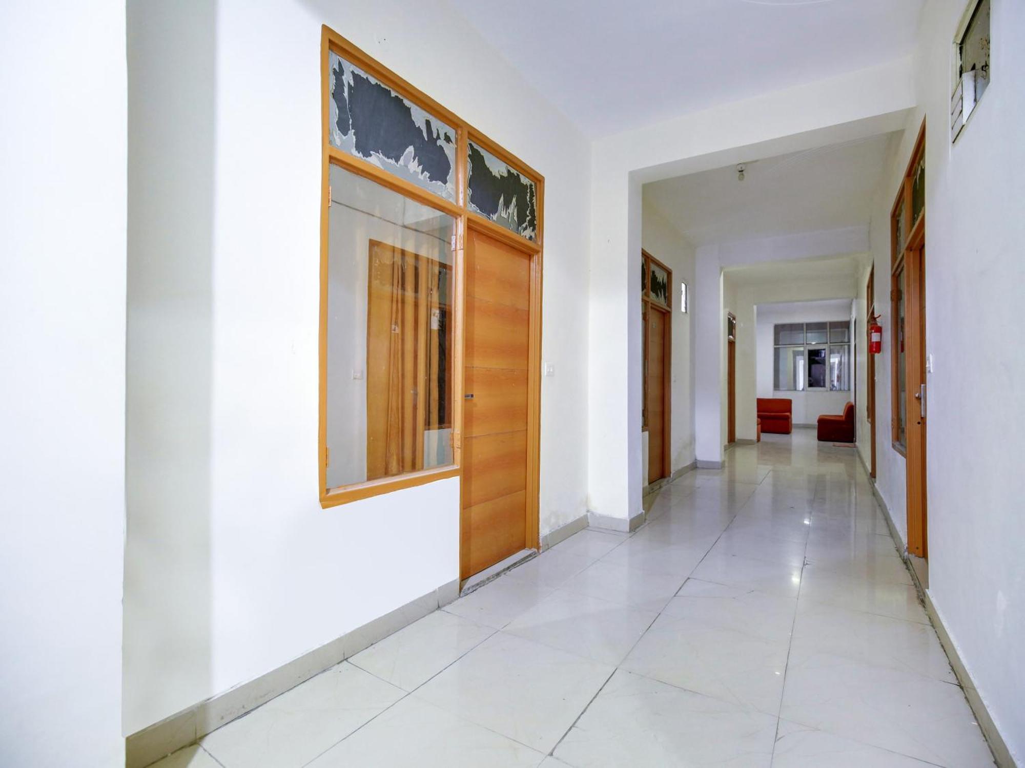 Hotel O Platinum Inn Nayagaon Exterior foto