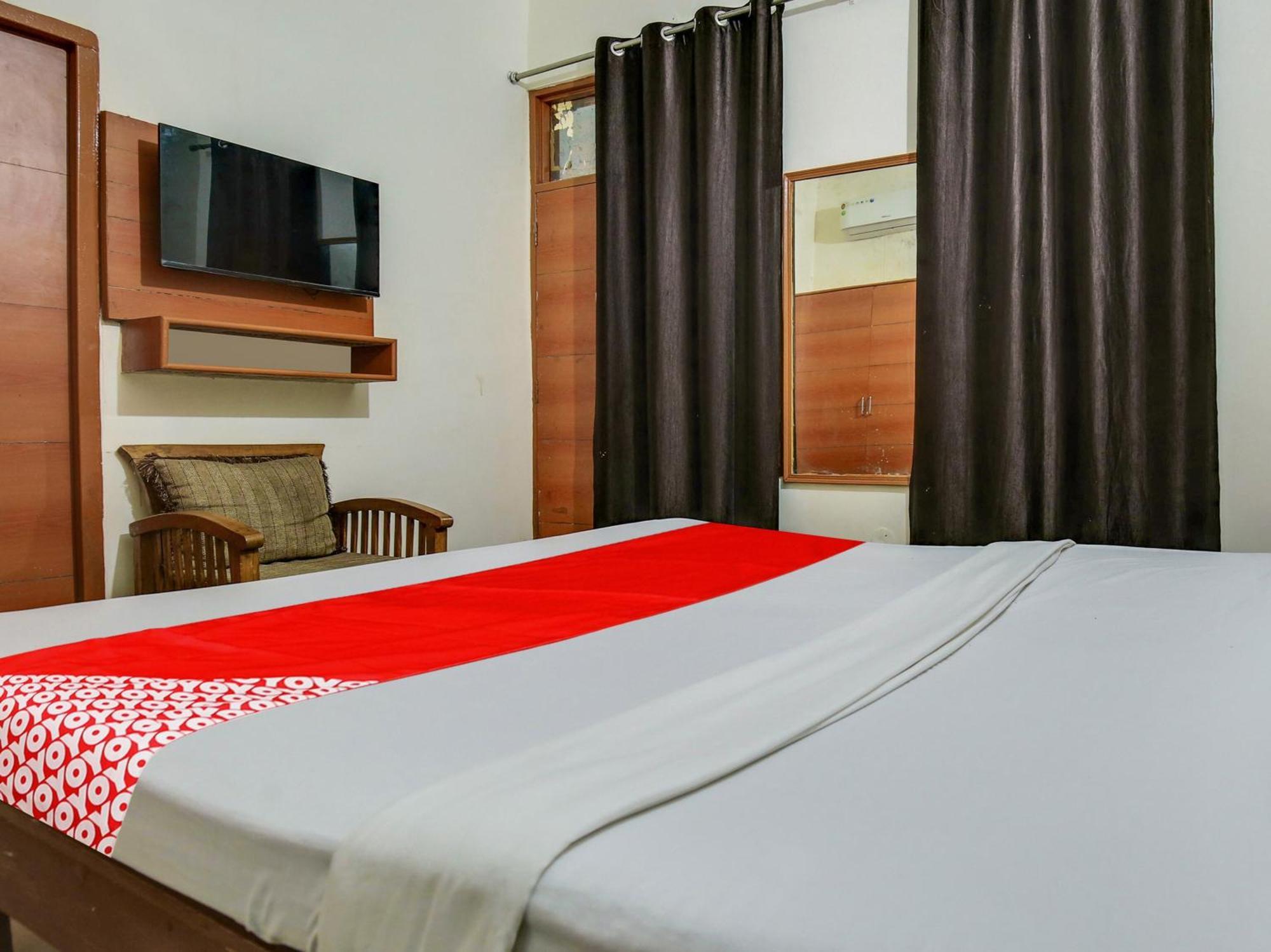 Hotel O Platinum Inn Nayagaon Exterior foto